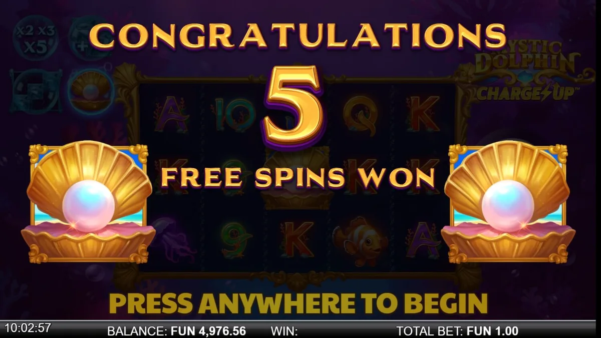 Tampilan visual slot Mystic Dolphin Charge Up dengan tema bawah laut yang bercahaya